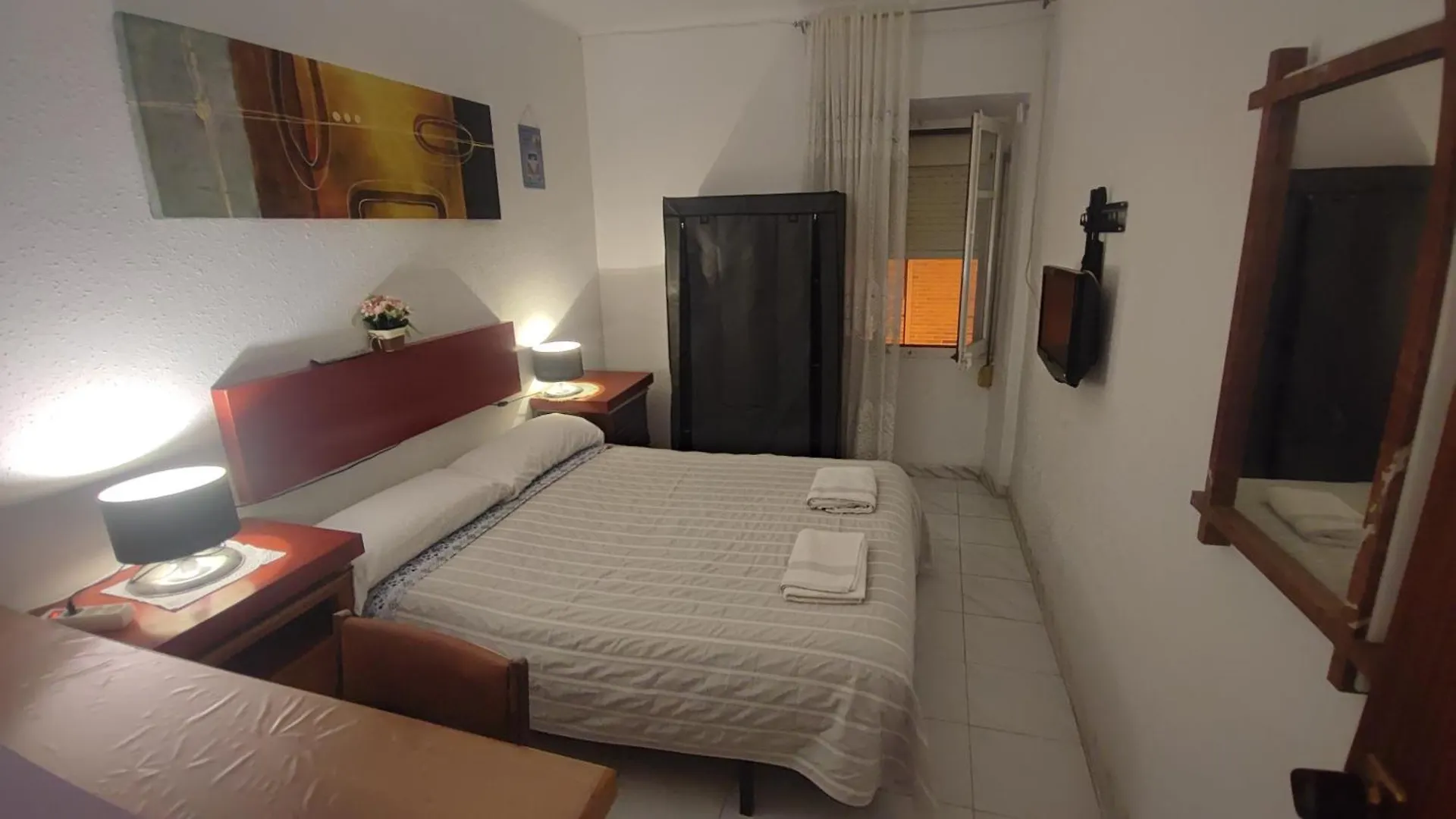Séjour chez l'habitant Apartment & Rooms Constanti