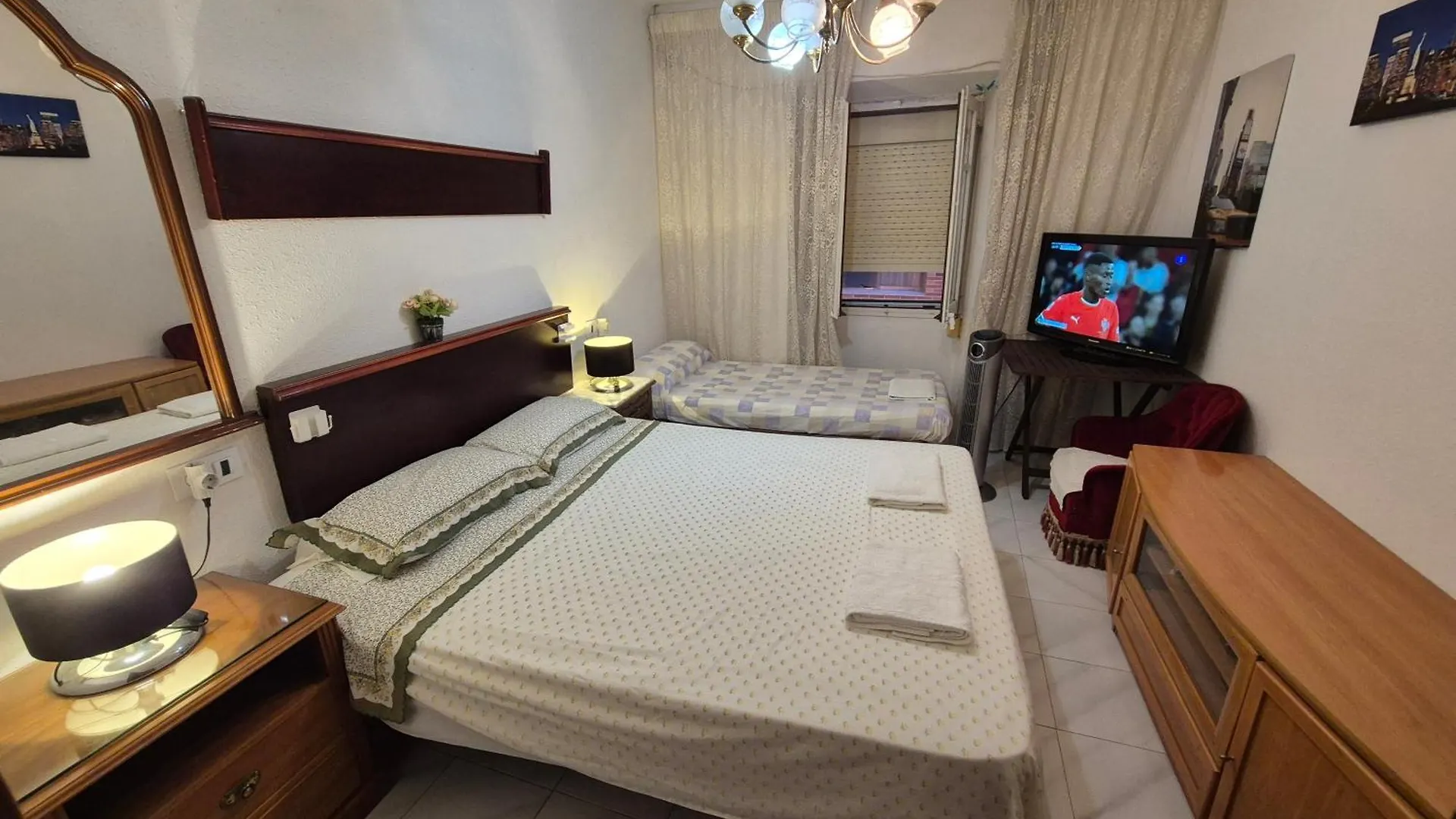 Apartment & Rooms Constanti 0*,  Espagne